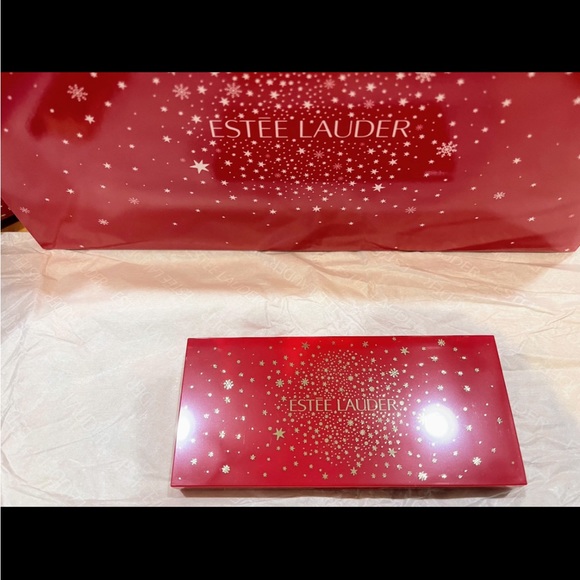 Estee Lauder Limited Edition EyeShadow Palette in ENCHANTED GLAM - Picture 2 of 2